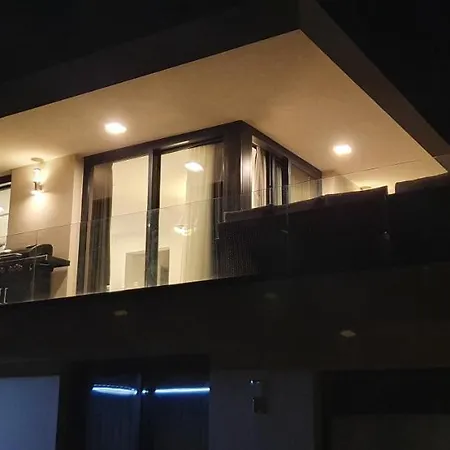 아파트 Luxury In Balatonalmadi, Almadi Lux Ii - Crystal White 발라톤알마디