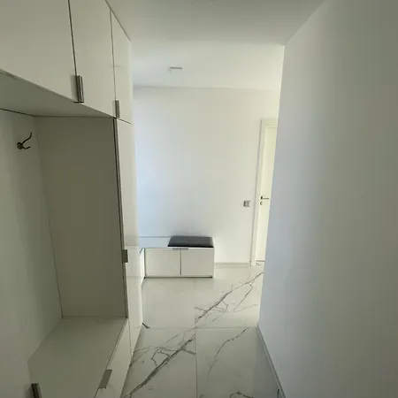 Luxury In Balatonalmadi, Almadi Lux Ii - Crystal White * Balatonalmadi